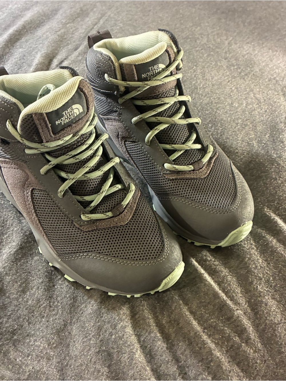 The North Face Unisex Kids Grey & Light Green Trail Hiking Shoes